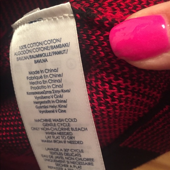 NWT XL Champs Red & Black Buffalo Check Plaid Zip Up Sweater - Picture 7 of 7